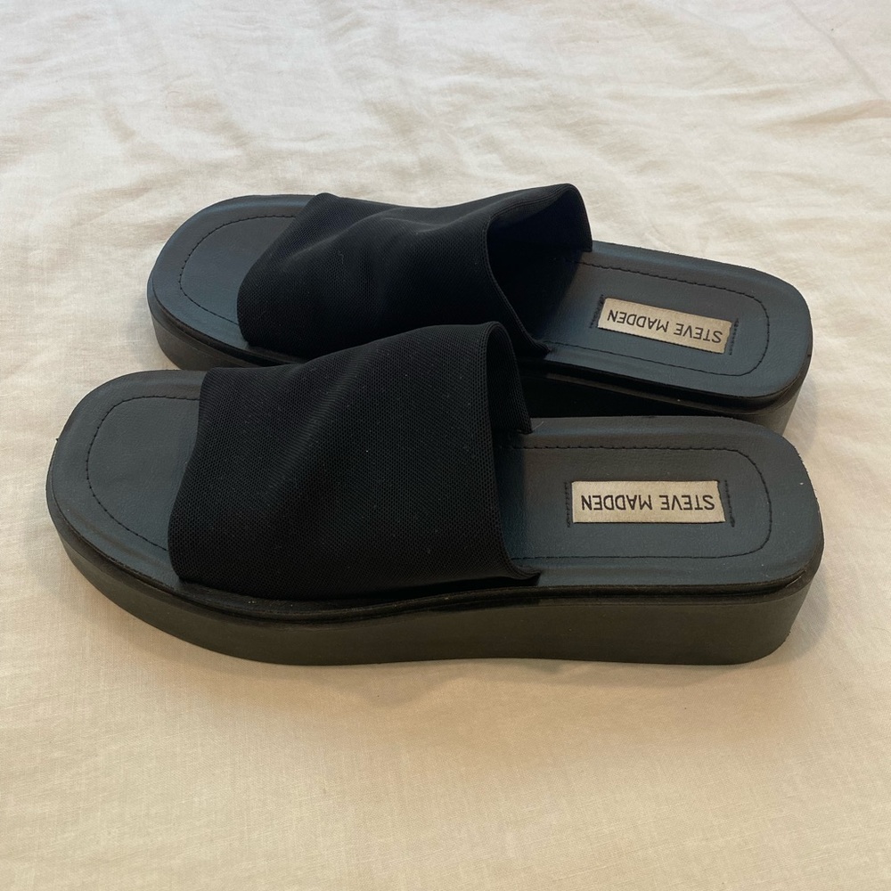 Steve Madden platform sandals